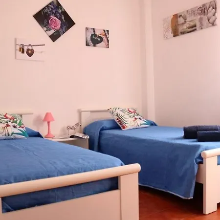 Cosy Flat 80mt From The Sea *