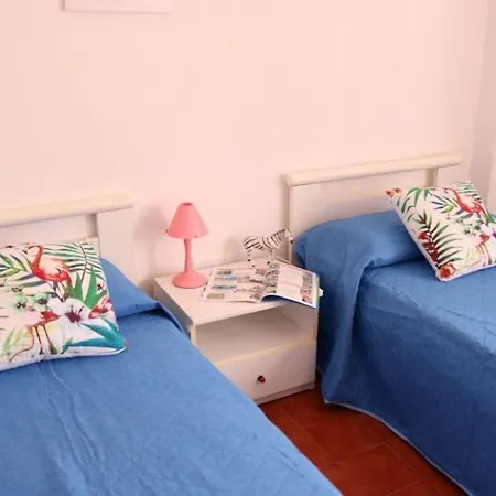 דירה Cosy Flat 80mt From The Sea ביביונה
